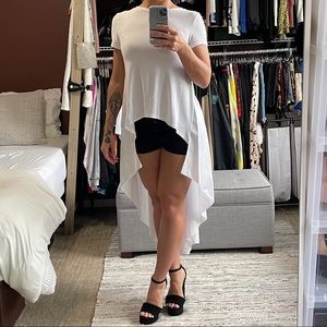 Discovery Women’s White Extreme High Low Waterfall Hem T Shirt